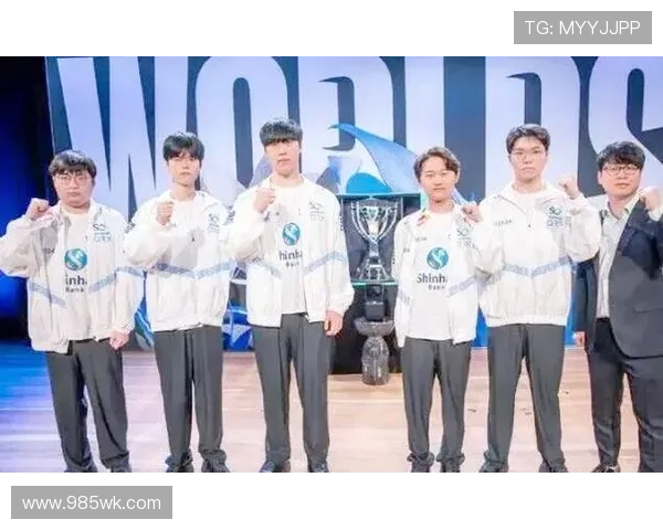 全球总决赛爆冷黑马逆袭豪取冠军震惊电竞圈全场沸腾