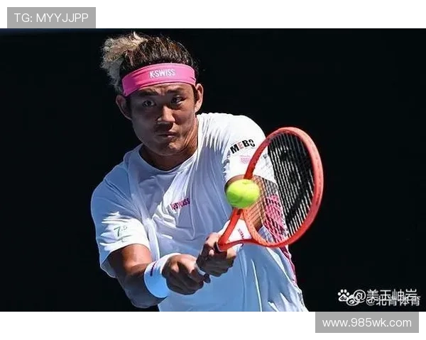 网球赛季精彩纷呈 新星崛起老将对决激情四溢