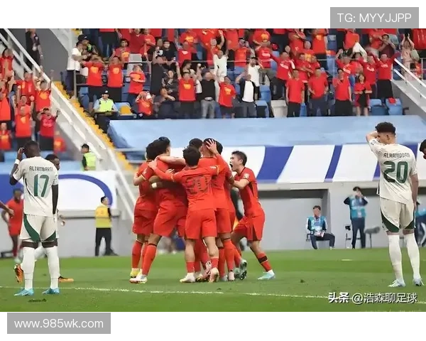 中国男足备战世预赛新阵容亮相引发球迷期待与热议全国关注度持续升温