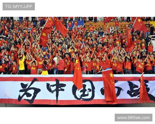 中国足球队备战亚洲杯，主帅扬科维奇带领新阵容挑战强敌