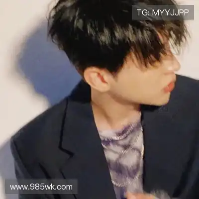 何鹰辉